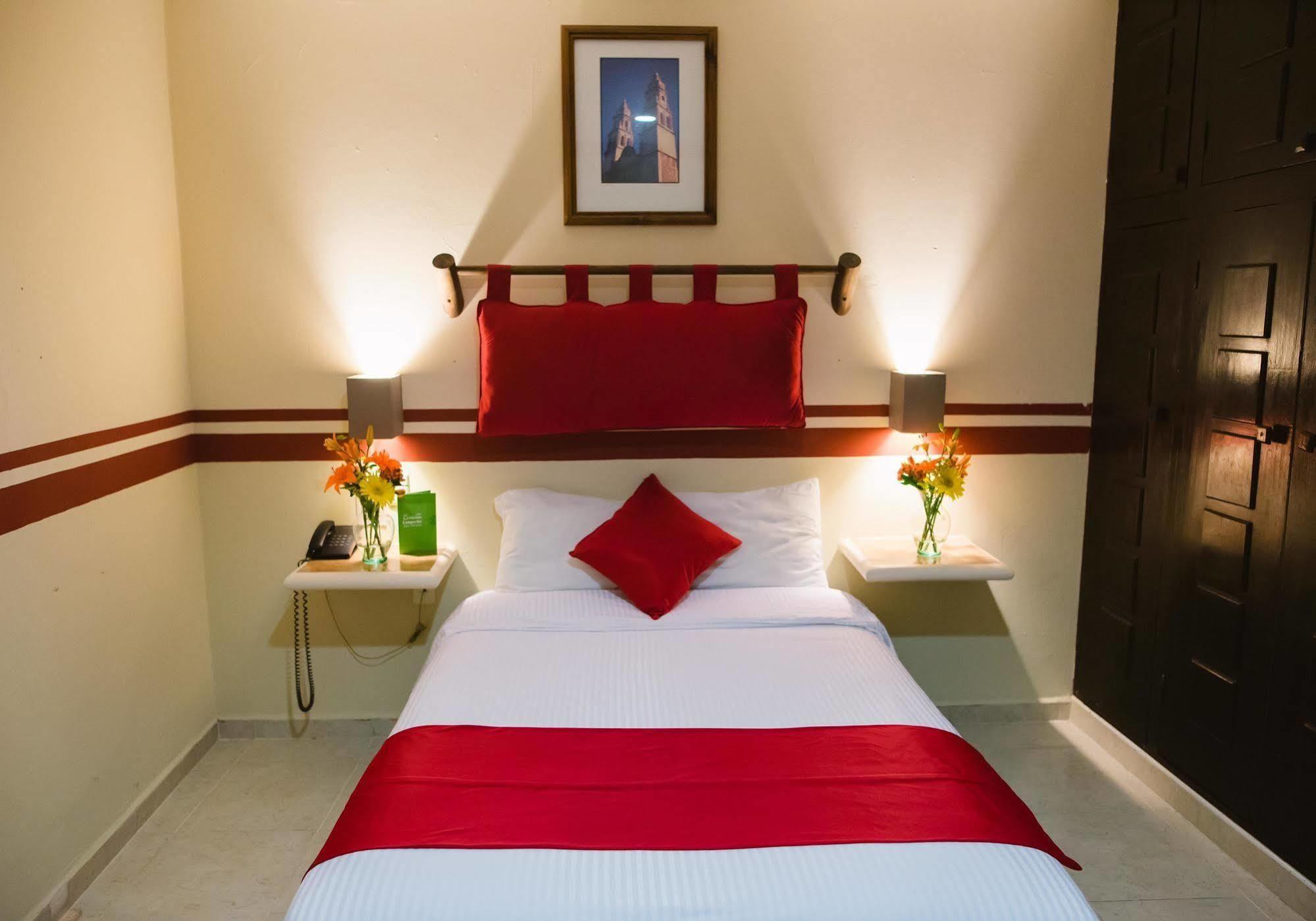 Mision Campeche Hotel Exterior photo